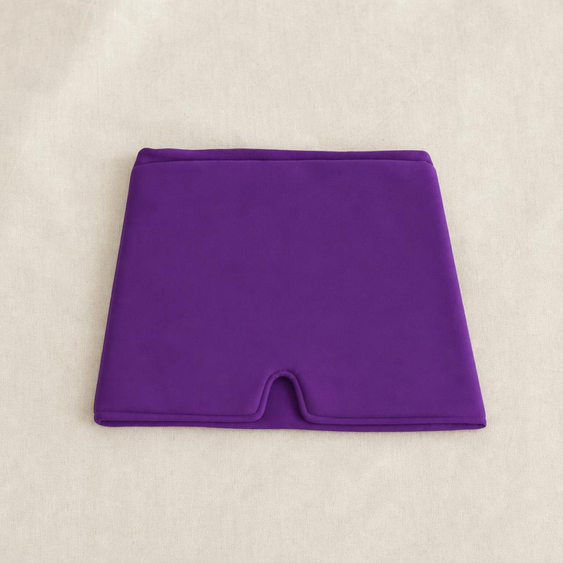 Calmcap lying flat, purple